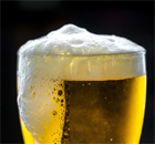 Dieser goldene Saft schmeckt auch im Dunklen. ... bester bayerischer Reinheits-Trunk. Dieser goldene Saft schmeckt auch im Dunklen. ... bester bayerischer Reinheits-Trunk.